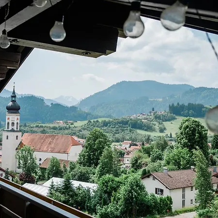 - Haus Am Sonnenhang *
